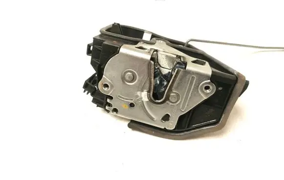 BMW 1 F20 F21 Front door lock 7202150