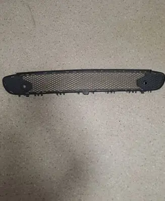 Mercedes-Benz GLA W156 Front bumper lower grill A1568853122 287120034 11279981