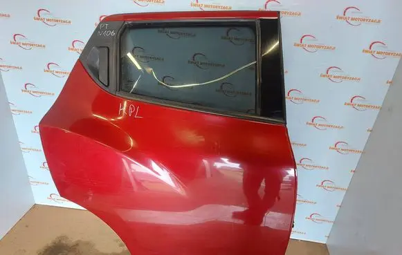 Nissan Juke I F15 Rear door 
