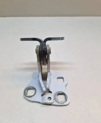 Tesla Model 3 Rear door lower hinge A046571 E357