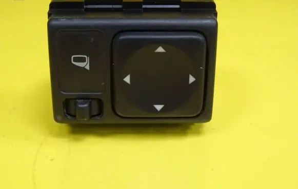 Nissan Note (E11) Wing mirror switch