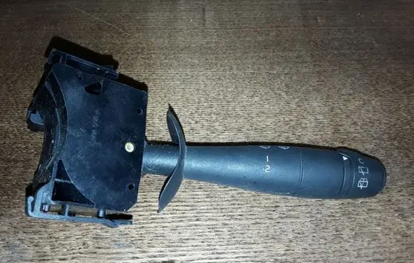 Renault Laguna II Indicator stalk 8L0953513G
