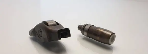 Lincoln Town Car Other cylinder head part 