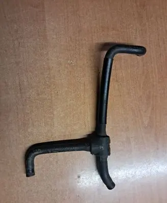 Mercedes-Benz S W126 Engine coolant pipe/hose 1268301296