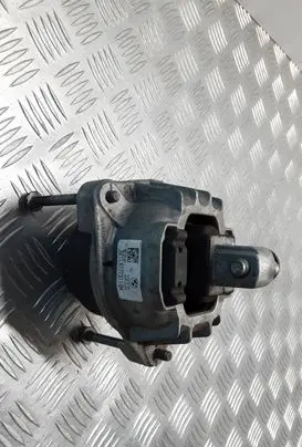 BMW 5 F10 F11 Engine mount bracket 6777371