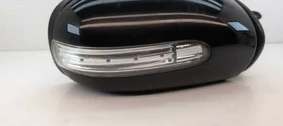 Mercedes-Benz C W203 Front door electric wing mirror 413133420