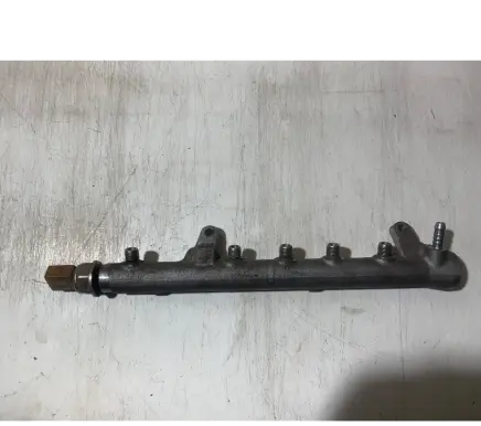 Volkswagen Golf VI Fuel main line pipe 03L125A