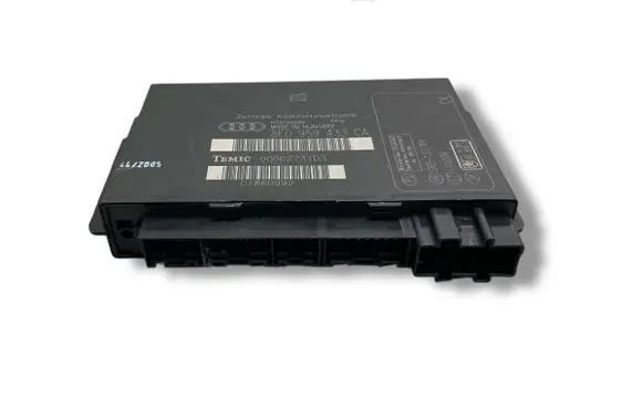 Audi A4 S4 B7 8E 8H Comfort/convenience module 8E0959433CA 00002731D3