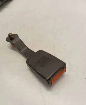 Mercedes-Benz Vito Viano W638 Front seatbelt buckle 29041999