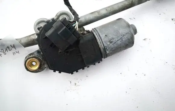 Ford Mondeo Mk III Wiper motor 0390241702 1s7117508ad