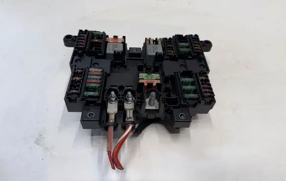 Mercedes-Benz EQA Fuse box set A1779061302