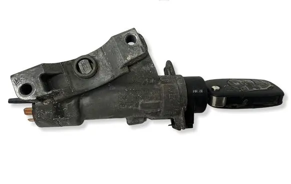 Audi A4 S4 B5 8D Ignition lock 4B0905851B