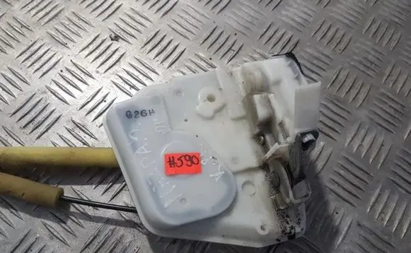 Mazda 2 Front door lock g26h df80