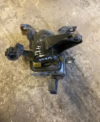 Toyota Auris E180 Engine mount bracket