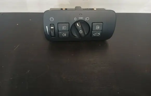 Light switch