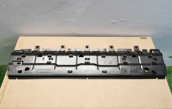 Porsche Cayenne (9Y0 9Y3) Intercooler air guide/duct channel 9Y0121293DANEK 9Y0121293