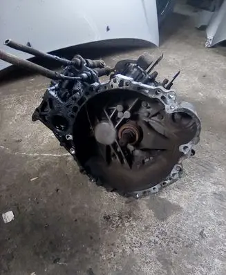 Toyota Corolla E120 E130 Manual 5 speed gearbox E350A