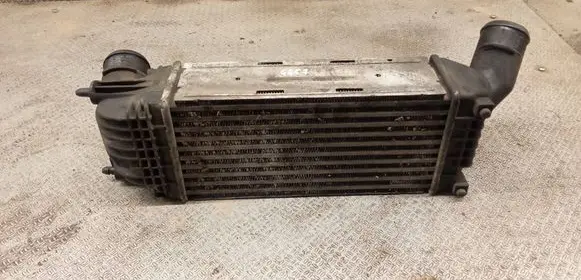 Citroen C5 Intercooler radiator 9657073480