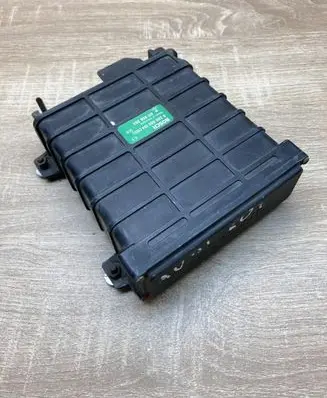 Volkswagen Golf II Engine control unit/module ECU 811906264 0280800104