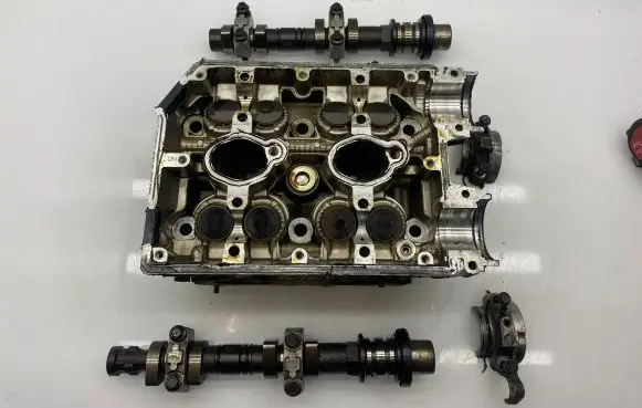 Subaru Forester SF Engine head 11063AA810 11063AA811 11063AA812