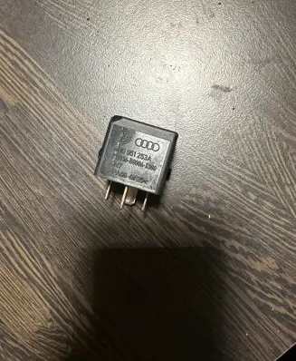 Audi A6 S6 C6 4F Other relay 8K0951253A