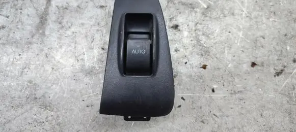 Toyota Avensis T250 Electric window control switch 7427205020