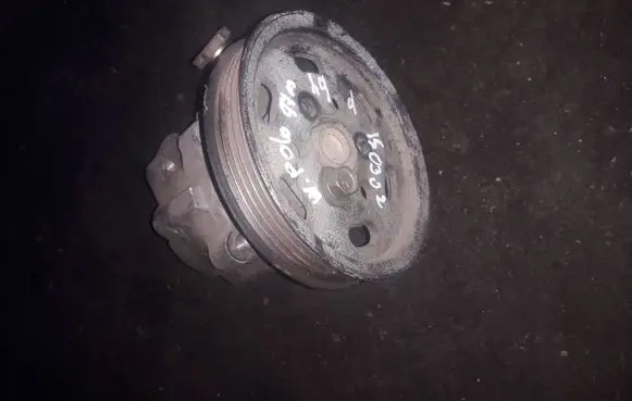 Volkswagen Polo III 6N 6N2 6NF Power steering pump