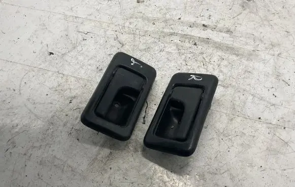 Opel Frontera B Front door handle cover 