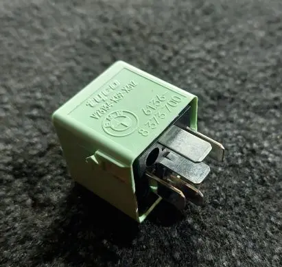 BMW X5 E53 Other relay V23134K59X312 6136 8373700