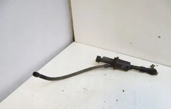 Citroen C5 Clutch slave cylinder 218234215636