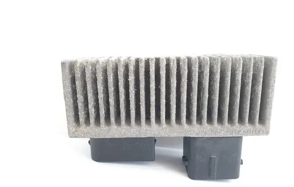 Renault Trafic III (X82) Glow plug pre-heat relay 271206395R