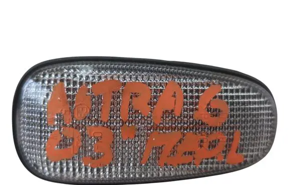 Front fender indicator light