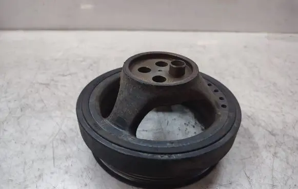 Mercedes-Benz C W204 Crankshaft pulley