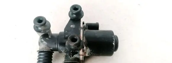 BMW 5 E60 E61 Coolant heater control valve 6411692022602 64116920226-02