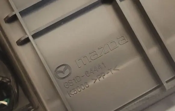 Mazda 6 Center console