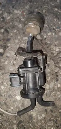 Mercedes-Benz C W203 Turbo solenoid valve A0005450527
