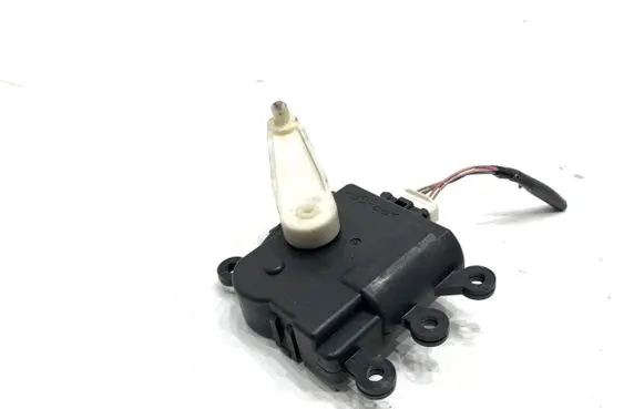 Mazda 3 II Air flap motor/actuator 