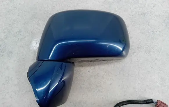 Nissan Tiida C11 Front door electric wing mirror 