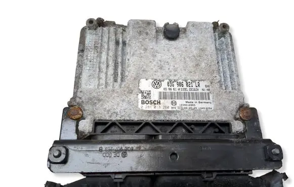 Volkswagen Touran I Engine control unit/module 03G906021LR 0281013260 03G906021AN