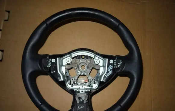 Nissan Juke I F15 Steering wheel 8922563147