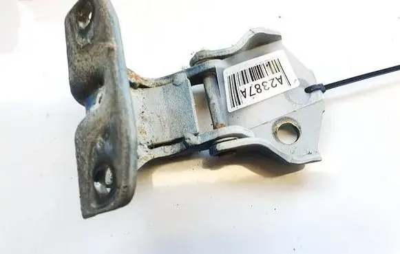 Nissan Serena Front door upper hinge