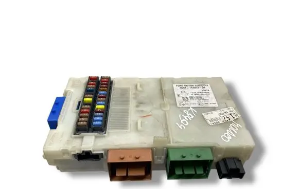 Ford Mondeo MK IV Fuse module 7G9T14A073DF