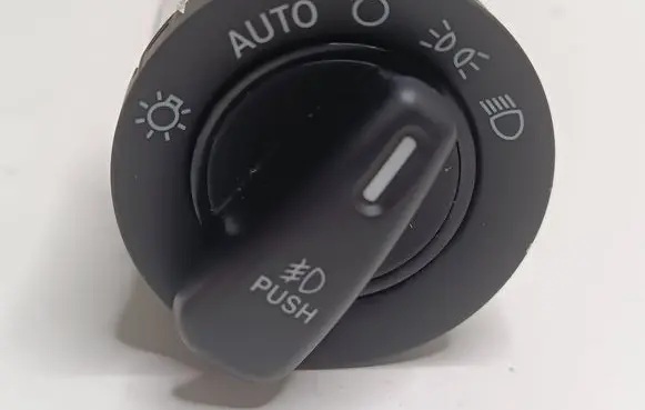 Dodge Challenger Light switch 68141053AC 10093978 86390