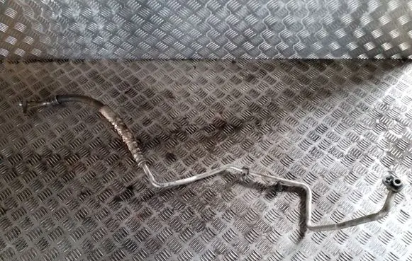 Dodge Nitro Air conditioning (A/C) pipe/hose