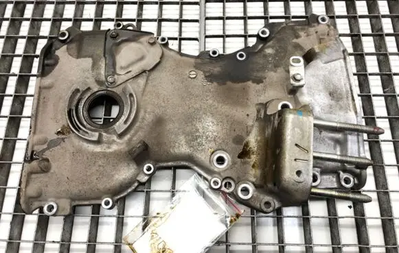 Mitsubishi Outlander Timing chain cover 4J11