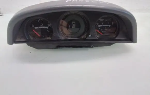 Mitsubishi Pajero Sport I Speedometer (instrument cluster) MR240246