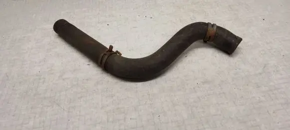 Volkswagen Polo III 6N 6N2 6NF Engine coolant pipe/hose