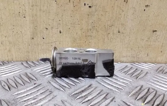 Jaguar XF X250 Air conditioning (A/C) expansion valve MF4475003120
