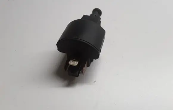 Opel Astra G Brake pedal sensor switch 09132299 09174992