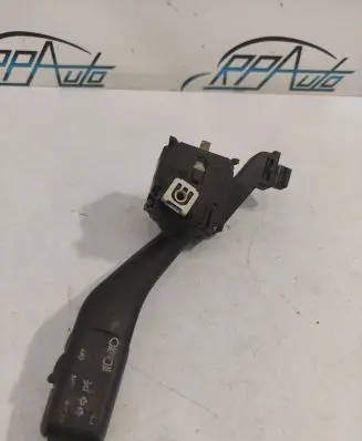 Volkswagen Golf V Indicator stalk ANP80H013A 8NB0218B